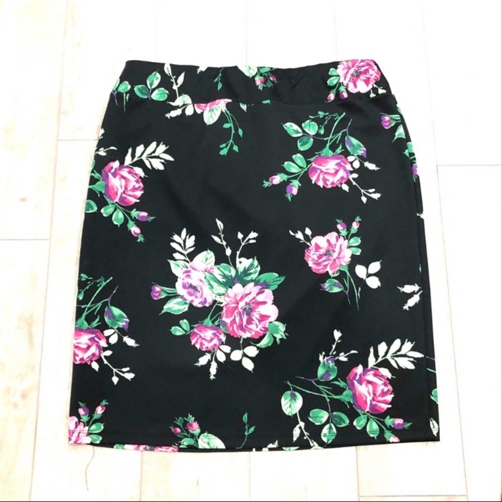 Ashley Stewart floral pencil skirt